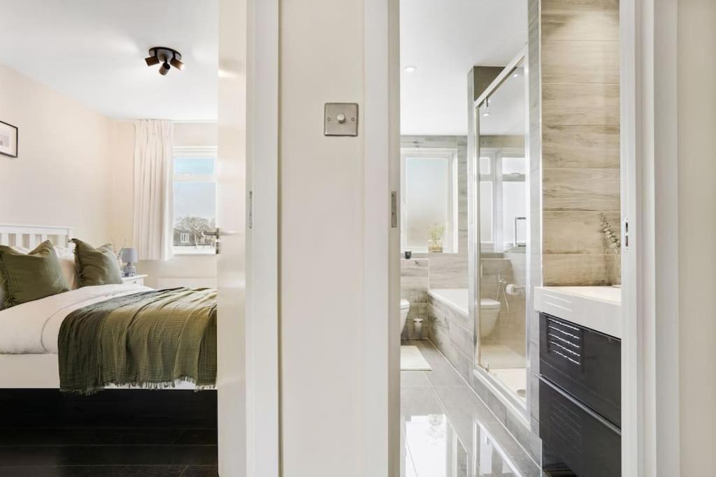 The Camden Suite Bright & Beautiful 2-Bed City Retreat ロンドン エクステリア 写真