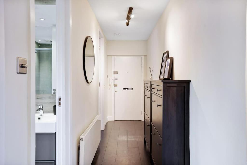The Camden Suite Bright & Beautiful 2-Bed City Retreat ロンドン エクステリア 写真