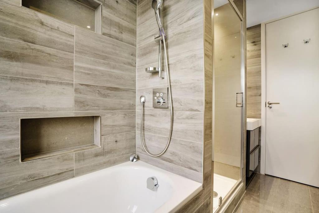The Camden Suite Bright & Beautiful 2-Bed City Retreat ロンドン エクステリア 写真
