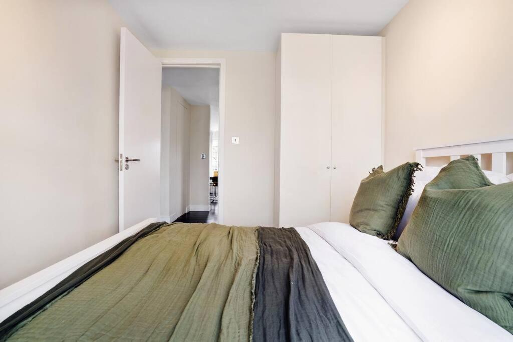 The Camden Suite Bright & Beautiful 2-Bed City Retreat ロンドン エクステリア 写真